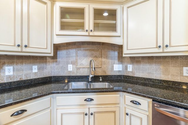 1121 Saddlebrook Drive, Chattanooga, TN 37405