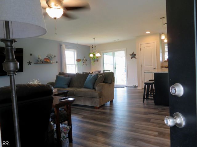 65 Patriots Landing, Fillmore, IN 46128