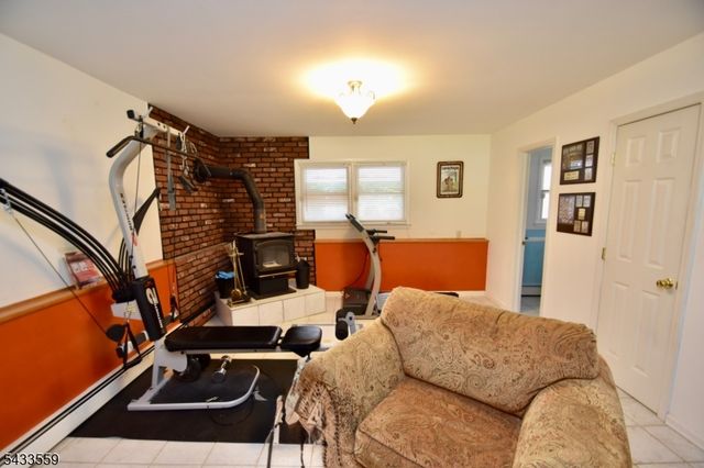 22 Caro Dr, West Milford Twp., NJ 07438