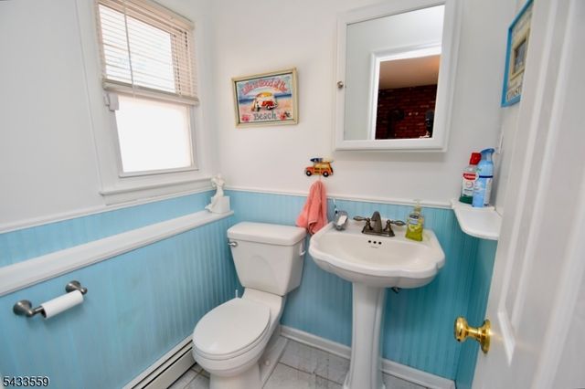 22 Caro Dr, West Milford Twp., NJ 07438
