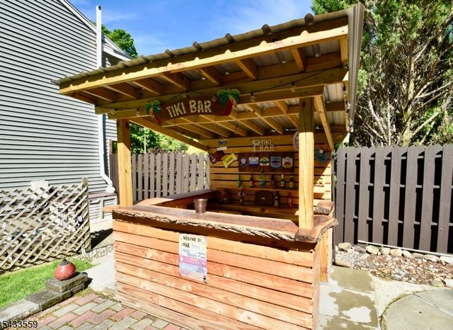 22 Caro Dr, West Milford Twp., NJ 07438