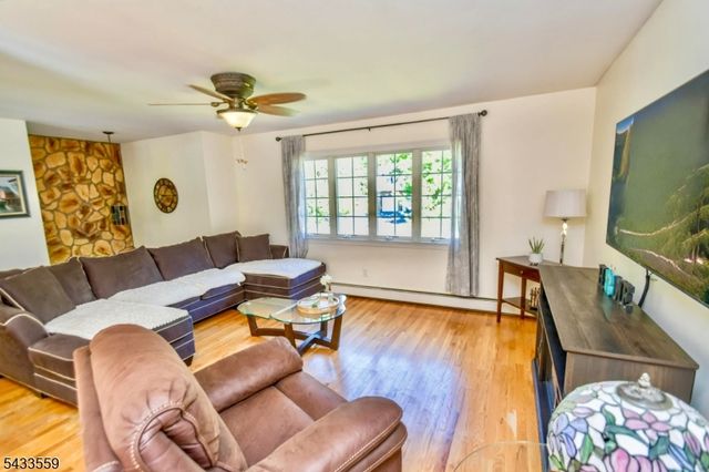 22 Caro Dr, West Milford Twp., NJ 07438