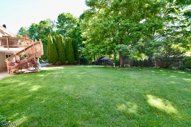 22 Caro Dr, West Milford Twp., NJ 07438