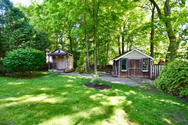 22 Caro Dr, West Milford Twp., NJ 07438