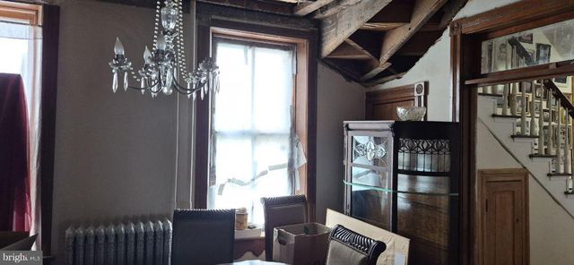 102 3RD ST E, Waynesboro, PA 17268