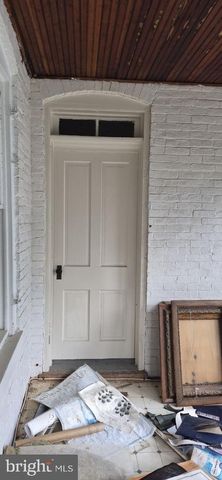 102 3RD ST E, Waynesboro, PA 17268