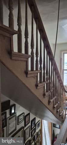 102 3RD ST E, Waynesboro, PA 17268