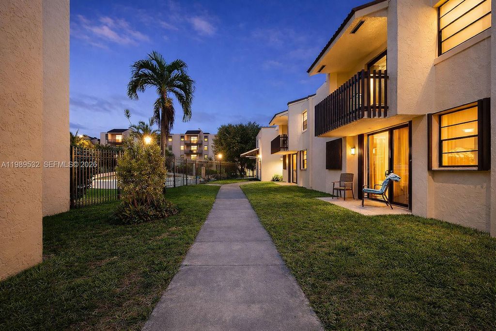 3581 SW 117th Ave 5-308, Miami, FL 33175