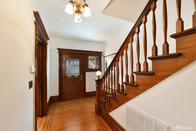 546 9th Avenue, San Francisco, CA 94118