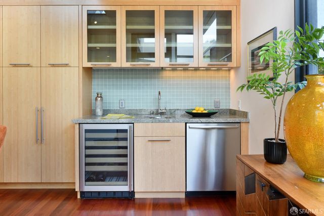 546 9th Avenue, San Francisco, CA 94118