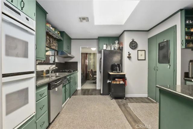 7349 Ponce Ave, West Hills, CA 91307