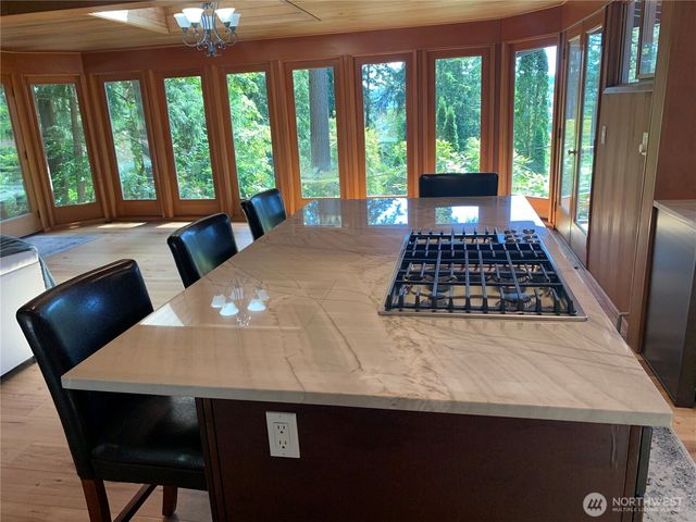 8210 171st Avenue NE, Redmond, WA 98052