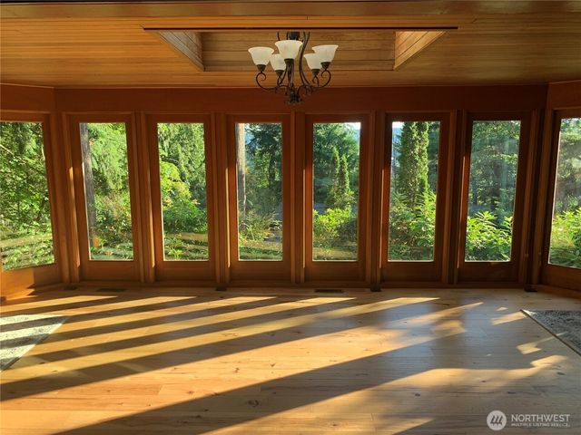 8210 171st Avenue NE, Redmond, WA 98052
