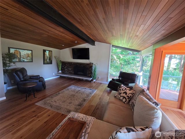 8210 171st Avenue NE, Redmond, WA 98052