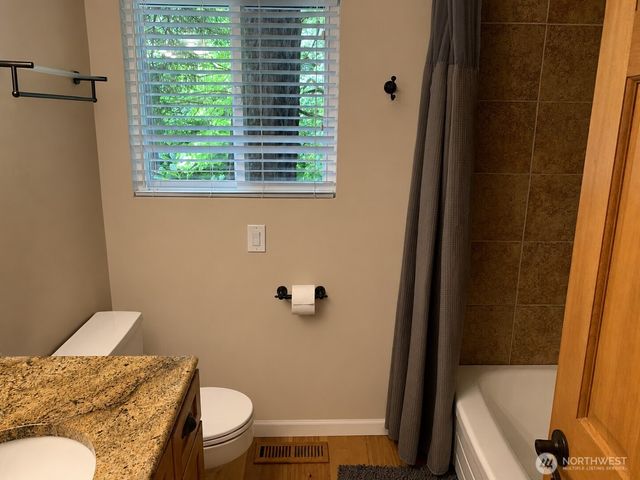 8210 171st Avenue NE, Redmond, WA 98052