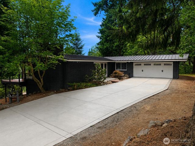 8210 171st Avenue NE, Redmond, WA 98052