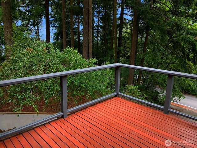 8210 171st Avenue NE, Redmond, WA 98052