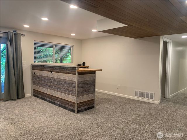 8210 171st Avenue NE, Redmond, WA 98052