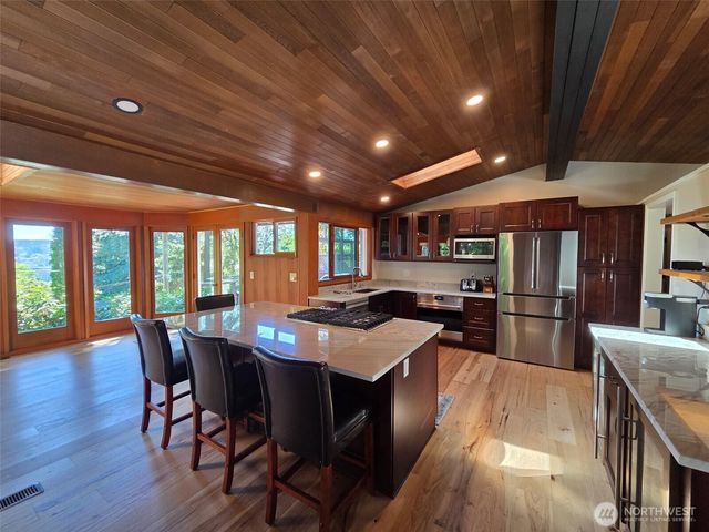 8210 171st Avenue NE, Redmond, WA 98052