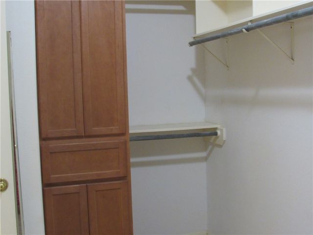 7521 Bon Soir Dr, Corpus Christi, TX 78414