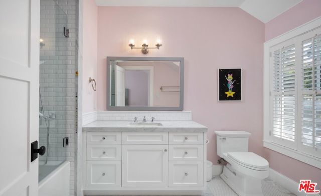 2311 Worthing Lane, Los Angeles, CA 90077