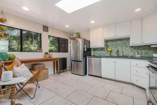 20666 Cheney Drive, Topanga, CA 90290