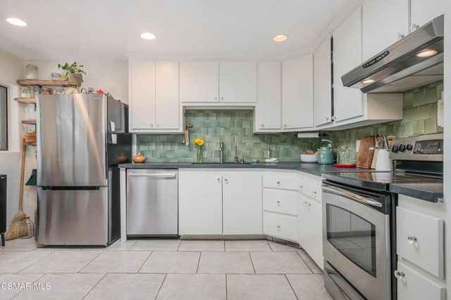 20666 Cheney Drive, Topanga, CA 90290