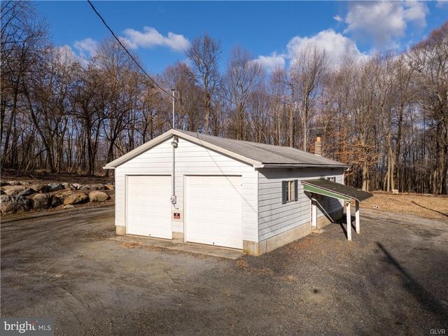 4835 SHIMERVILLE RD, Emmaus, PA 18049