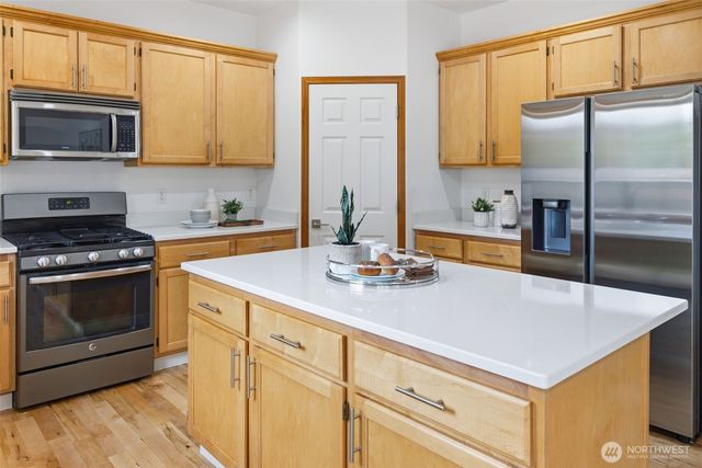 14717 Madison Way, Lynnwood, WA 98087