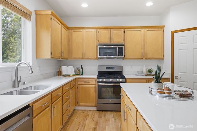14717 Madison Way, Lynnwood, WA 98087