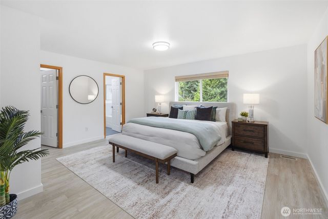14717 Madison Way, Lynnwood, WA 98087