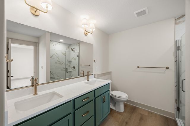 434 Venice Avenue, West Des Moines, IA 50266