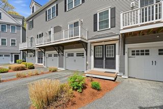 90 Compass Pt 90, North Andover, MA 01845