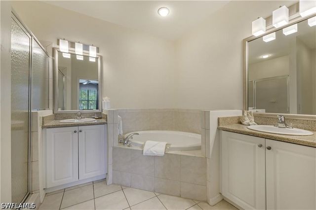 7940 Mahogany Run LN 623, Naples, FL 34113