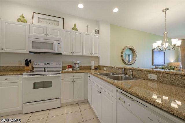 7940 Mahogany Run LN 623, Naples, FL 34113