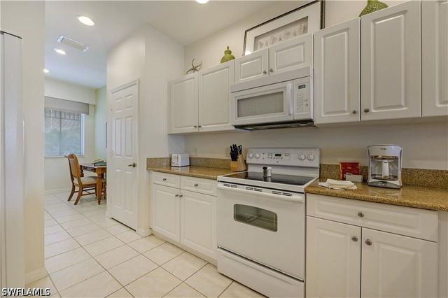 7940 Mahogany Run LN 623, Naples, FL 34113