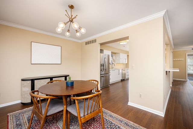 2254 Rivenoak Court 61, Ann Arbor, MI 48103