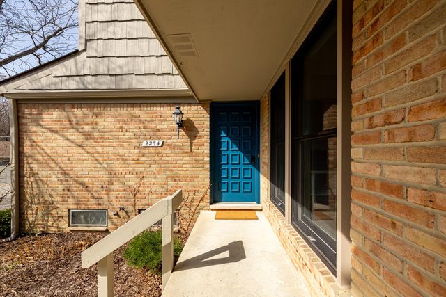 2254 Rivenoak Court 61, Ann Arbor, MI 48103