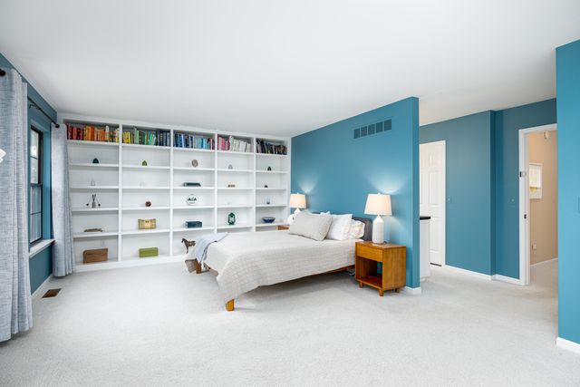 2254 Rivenoak Court 61, Ann Arbor, MI 48103