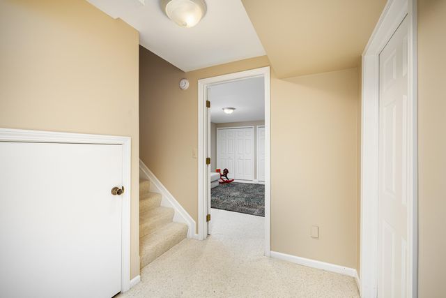 2254 Rivenoak Court 61, Ann Arbor, MI 48103