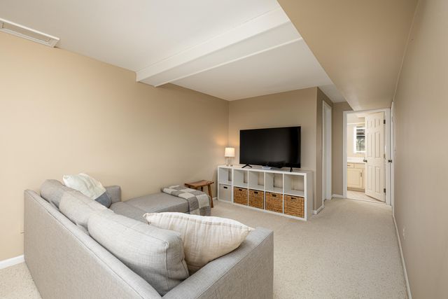 2254 Rivenoak Court 61, Ann Arbor, MI 48103