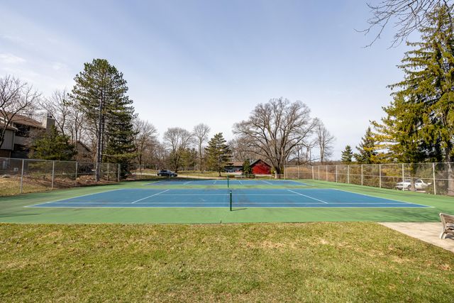 2254 Rivenoak Court 61, Ann Arbor, MI 48103