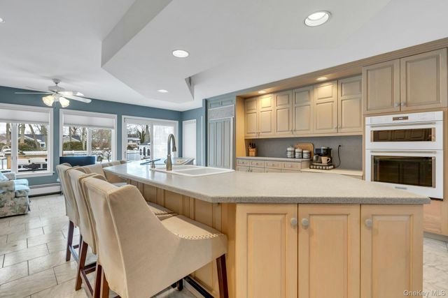 558 Gillette Avenue, Bayport, NY 11705