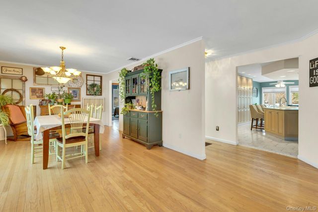 558 Gillette Avenue, Bayport, NY 11705