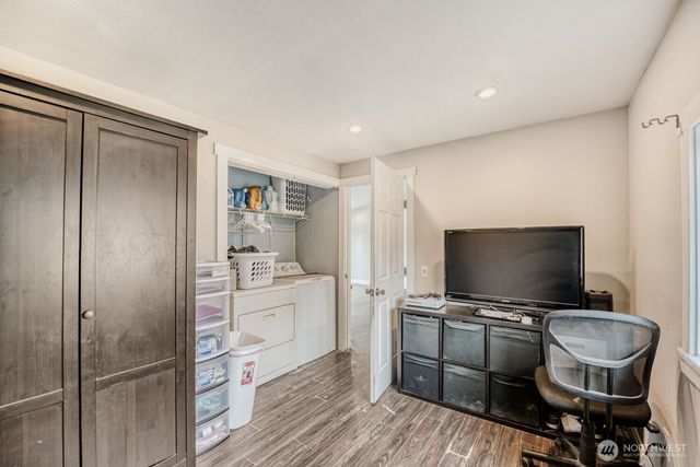 28015 22nd Avenue S, Federal Way, WA 98003