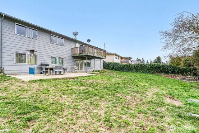 28015 22nd Avenue S, Federal Way, WA 98003