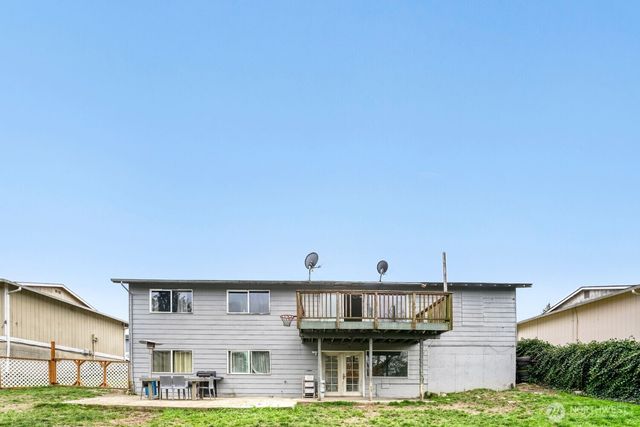 28015 22nd Avenue S, Federal Way, WA 98003