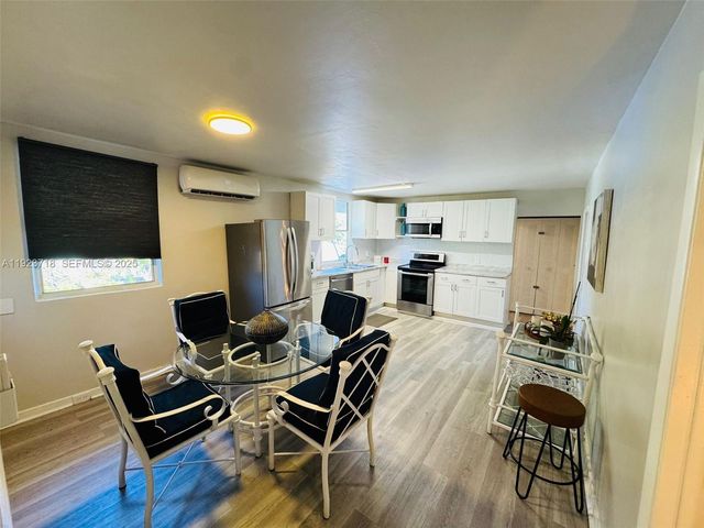 2205 Roosevelt St 4, Hollywood, FL 33020