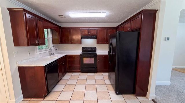225 Berkshire Pass, Covington, GA 30016