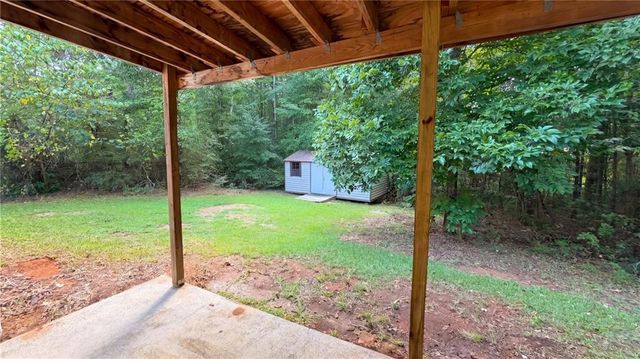 225 Berkshire Pass, Covington, GA 30016